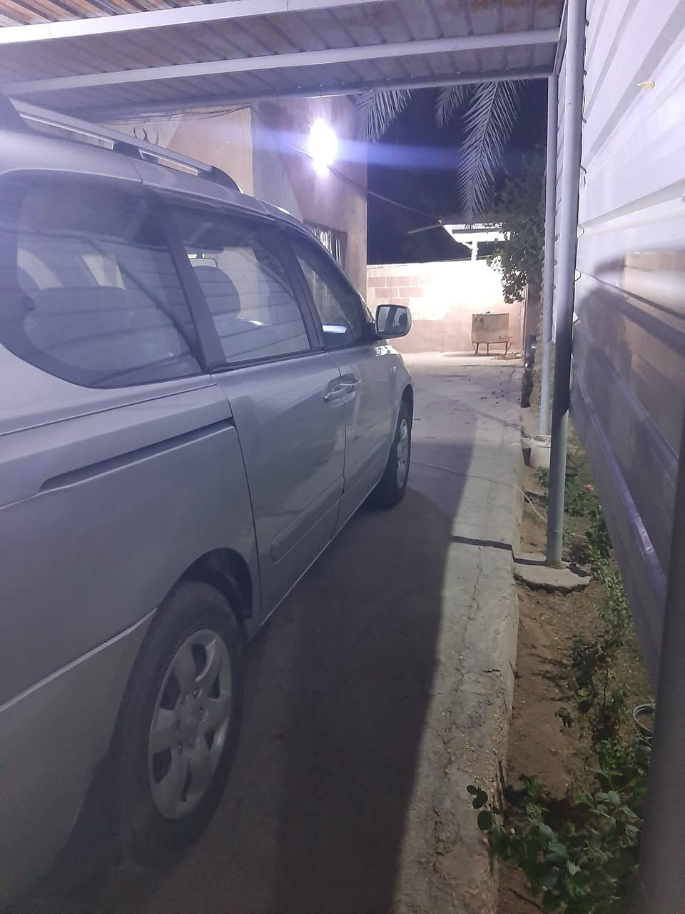 كرنفال موديل2008خليجي سبعه راكب ثلاث قطع تبريد رقم بغداد بسمي مكاني بابل *********** السعر{120}ورقه اتصل وبيك خير وتدلل تخم تاير كهربائية كولها جاهزه حداديه اترايك وين ميعجبك
