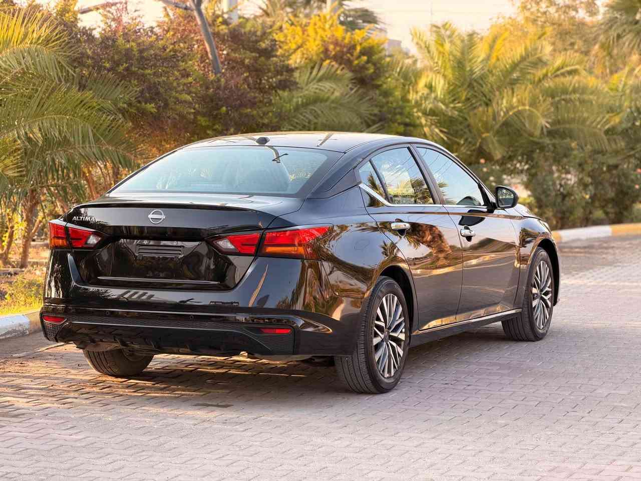 - نيسان التيما 2025 فئة SV
- سعر  $129 ورقة قفل بدون عملة
-رقم كاتي تترقم شمالي
-ماشي 9000mi فقط 
رقم شاصي (( 1N4BL4DV1SN371449 ))
- حادث السياره جاملغ و بونيد سونارها داخل منشور 
بيها شخوط ربع قماره واضح بالسونار مال تحميل ملشي واضح بالسونار سياره كامل من كل نواحي 
- حجر بيئة رادارات كامله مناقصهه برغي
- عنوان السيارة : ديالى / خانقين
 للاستفسار *********** خناقين, ديالى
