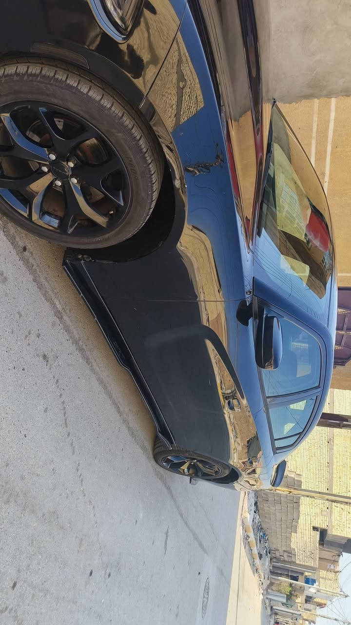 السلام عليكم
دوج تشارجر  sxt 
موديل 15
رقم دولي بغداد باسمي
محرك 6 سلندر 3600
ماشيه 117 حقيقي
حادثه جاملغ فقط يعني قطعه وحده غير هذا كله كفاله
مواصفات عاديه
تشغيل عن بعد
بصمة ابواب
السياره جاهزه من كلشي صدر خلفي امامي جديد قبل اسبوع بدلته
تايرات جديده هم قبل اسبوع
السياره مال بيت
السعر 175 وبيه مجال السيارة جاهزة على آخر حباية ممشتغلة خط وكلشي اكو بلسوك الشراي يتصل وبلخدمة *********** مكاني بغداد الحسينية مال راشديه
