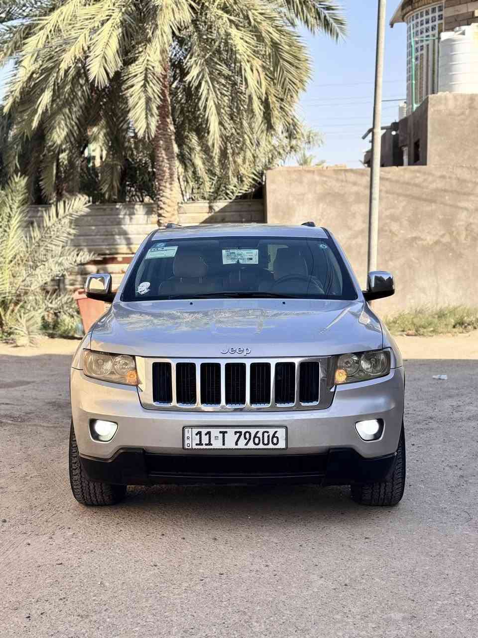 رقم بغداد الجديد مشروع وطني سنويه مجدده لغايه 2030 شرط تحويل 
كلين مكفوله من الضربه والصبغ والتبديل 
فقط بيها طخات بارد سونار بالمنشور 
محرك 3600 شرط كارتون محرك وكير ممفتوح حدادة جديدة مشتغلها تبريد ثلج كهربائيات كلها شغاله دوشمه ارضيات. داخل بيجي غرفتها زيرو السيارة كامله بدون نواقص وسعرها مناسب. 136 وبيها مجال قليل وماكو هيج سعر ولا تضل تنطي اسعار من يمك بالتعاليق بيع فقط بدون مراوس 
مكان السيارة البصرة
للاستفسار *********** 
اخوان بيع فقط محتاج واريد ابيع
والشراي يخابرني وبخدمته

