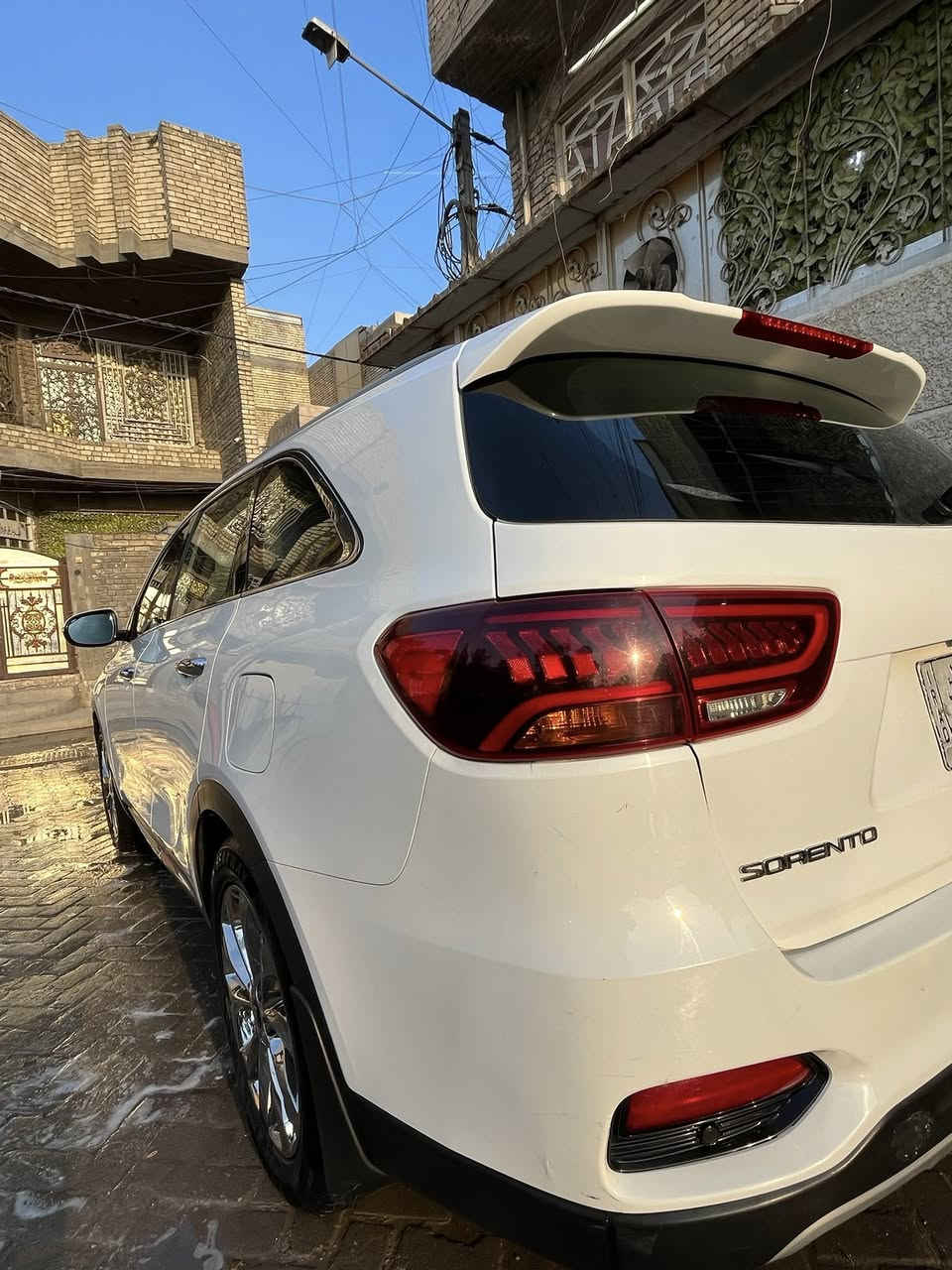 السلام عليكم اعادة نشر
سورنتو 2019 خليجي 
للبيع نص فول. ماشية 95 الف
مواصفات السيارة 
٧ راكب 
٣ قطع تبريد 
6 سلندر 
صندوق كهرباء 
ترحيب عند الاقتراب من سيارة 
مراية شفط 
مكاني بغداد مدينة الصدر 
رقمي ***********
