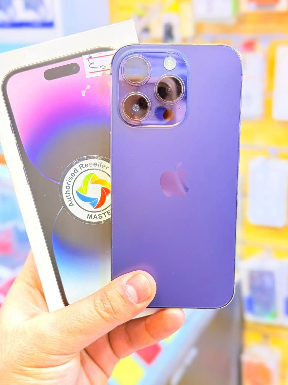 ايفون 14 برو 
جهاز نضيف سعر ب 450 
المكان كربلاء الحسينيه 
اتصل او وتساب 
‏‪***********‬‏
