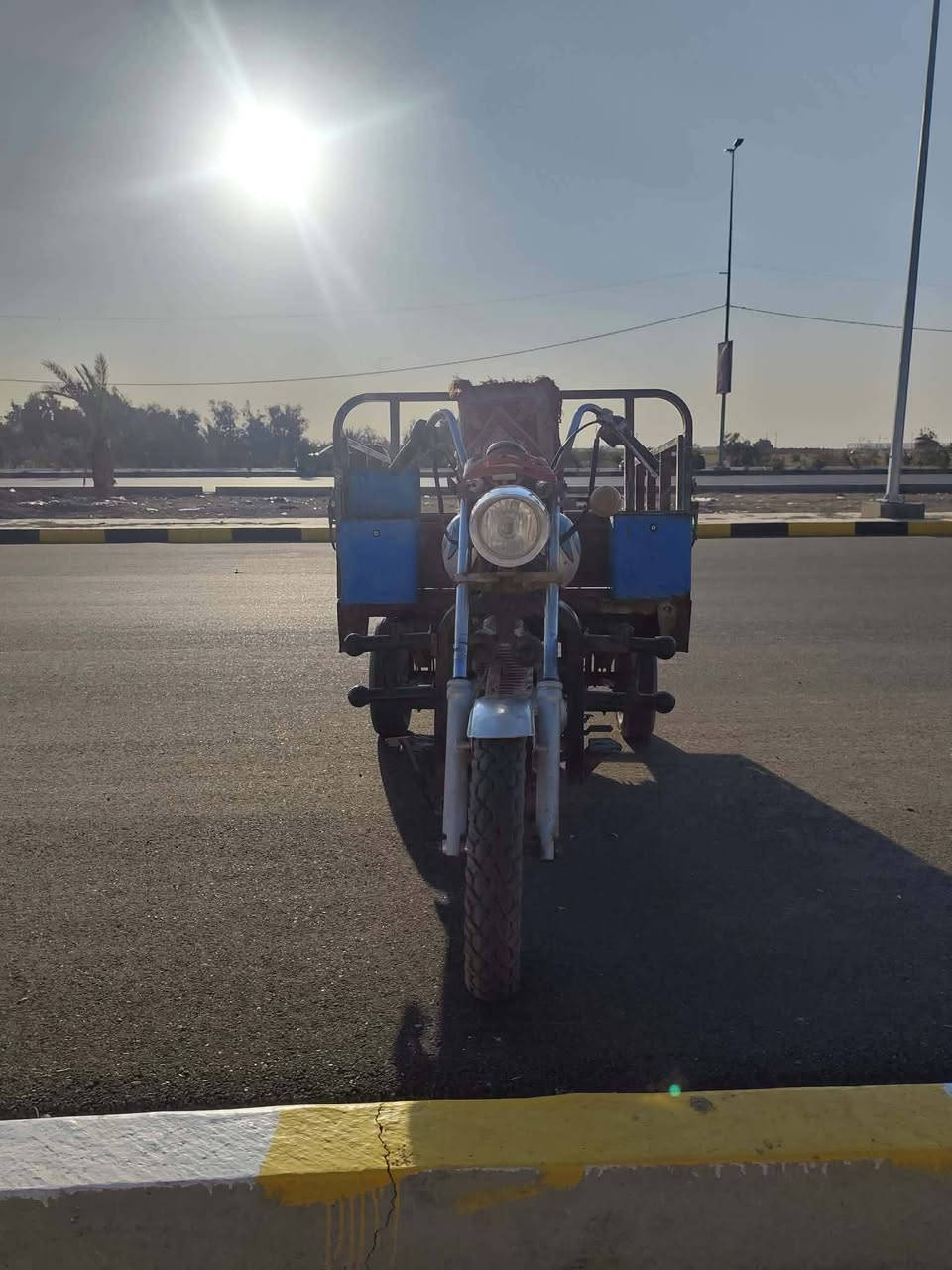 السلام عليكم ستوته للبيع طريق كربلاء نجف عمود 690 ستوته بمليون وبيها مجال والشراي يتدل***********
