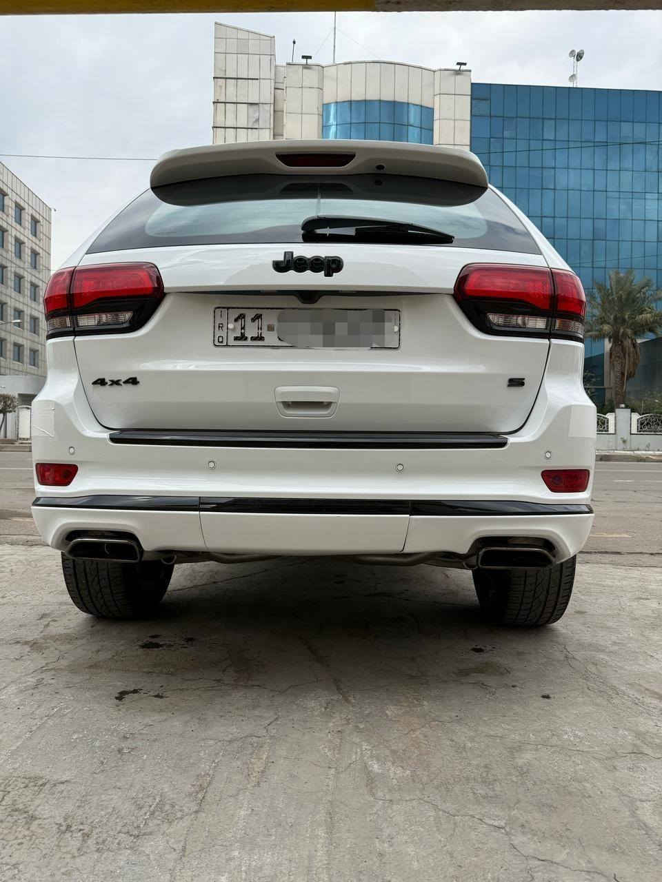 السلام عليكم

‏JEEP GRAND CHEROKEE 2022 S
عدد المسافات (18) الف 
جيب فئة:    S
موديل:     2022
مكينة:     V6 3.6

خليجي مكفولة (شركة هارلم) ✅

المواصفــات  1/1
بانورامـــا
 رادار امامي رادار جانبـي نقطة عميـاء رادار خلفـي
كشن حار بارد - كشنات الخلفية هيتـر
كشنات جلد كنتارة
ستيرن هيتـر + كهرباء
نظام توقف اوتـو ستوب
حساسـات امامي خلفي
صندوك كهربائـي
سماعات سستم صـوت
دمام بالصنـدوك
بصمة و تشغيل عن بعـد
كيج الكترونـي
نظام متعدد اوتو للطرق
مري قلاب وشفط

العنوان : بغداد 
للاستفسار:***********‪ 
اتصال او واتساب

