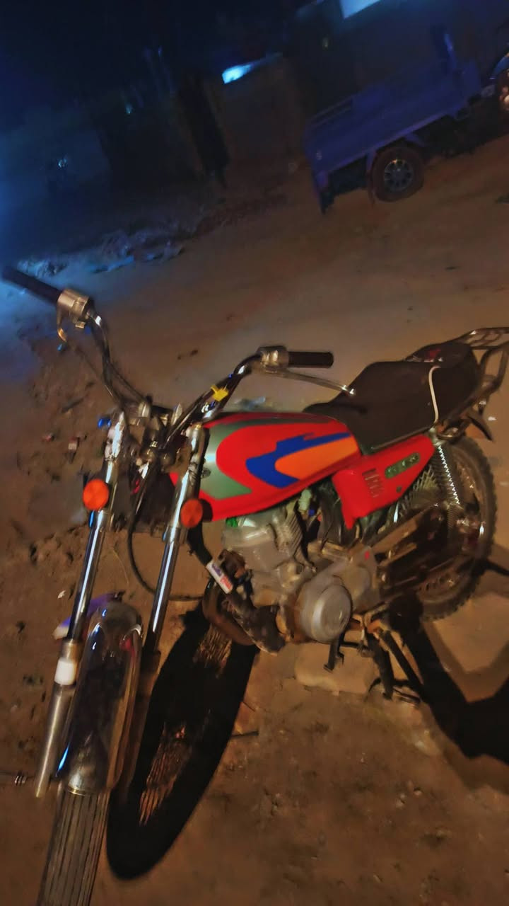 سلام عليكم شباب الدراجه للبيع كلك كلك كلك


**إذا كنت صاحب هذا الإعلان وتريد حذفه لأي سبب، رجاءا أرسل رسالة إلى الدعم الفني**