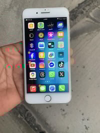 آيفون ٨ بلس • ٢٥٦ • بطارية ٨١