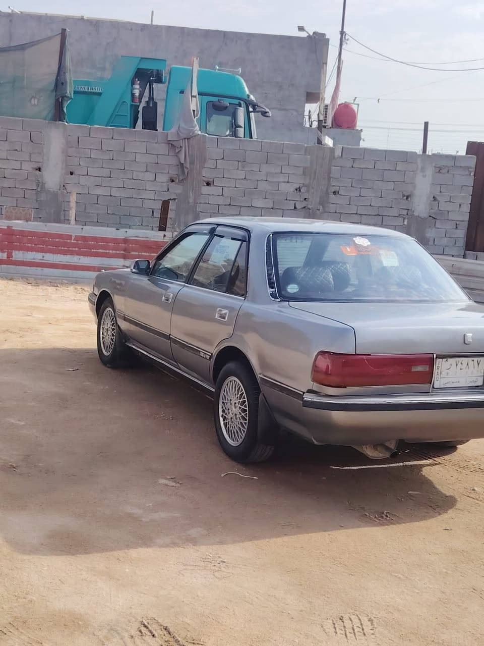 سلام عليكم مارك موديل 1993 سياره كفاله صبغ عام جماليه بس ول باقي كفاله سياره حداده تخم تاير كير ومكينه ونجي الناعم سياره رقم بصره سياره تبريد شغال سياره حلوه ماناقصه شي السعر 45 وبيه مجال المكان بصره ملاحضه رقم صاحب الشياره انه مكلف بل نشر ***********
