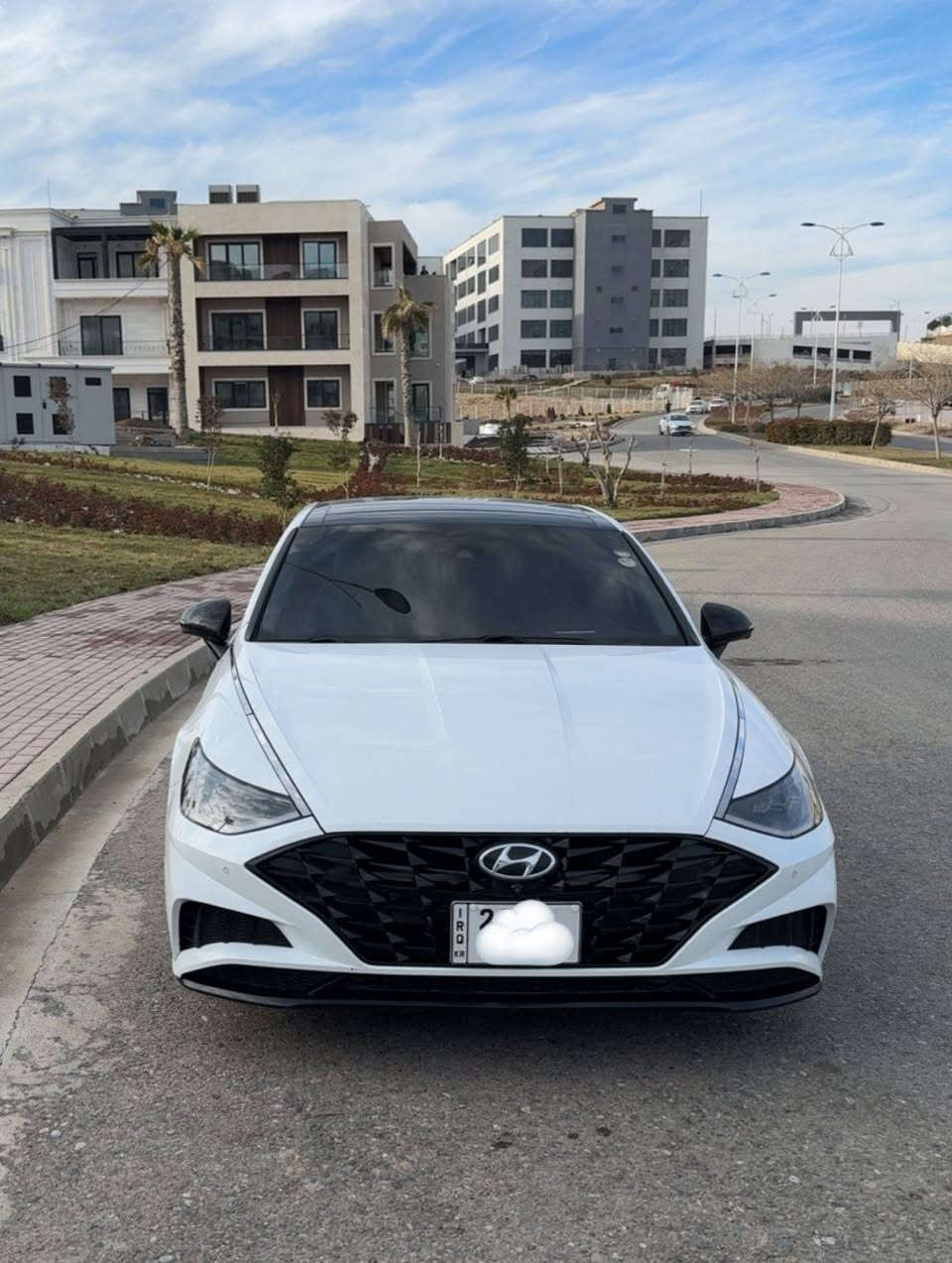 السلام عليكم
للبيع هيونداي سوناتا 
موديل : 2021
الفئه : Limited 
اللوحه: اربيل خصوصي 
المواصفات
1- الكاميره الخلفيه + الاماميه 
2-سق بانورامي
3-كاميرات360 
4-تبريد وتدفئه مقاعد
5-مراقبه النقط العمياء
6-نظام فرمله الطوارئ
7-رادار امامي + خلفي
8-عرض معلومات على الزجاج الامامي
9-تدفئه مقود قياده
10-التشغيل عن بعد 
11-ابل كاربلاي
12-تقديم وترجيع السياره باليرمونت 
13-لون الداخل الابيض المرغوب 
14-كامرات في الشاشه الاماميه يمين ويسار 
للاستفسار على الرقم السلام عليكم
للبيع هيونداي سوناتا 
موديل : 2021
الفئه : Limited 
اللوحه: اربيل خصوصي 
المواصفات
1- الكاميره الخلفيه + الاماميه 
2-سق بانورامي
3-كاميرات360 
4-تبريد وتدفئه مقاعد
5-مراقبه النقط العمياء
6-نظام فرمله الطوارئ
7-رادار امامي + خلفي
8-عرض معلومات على الزجاج الامامي
9-تدفئه مقود قياده
10-التشغيل عن بعد 
11-ابل كاربلاي
12-تقديم وترجيع السياره باليرمونت 
13-لون الداخل الابيض المرغوب 
14-كامرات في الشاشه الاماميه يمين ويسار 
للاستفسار على الرقم ***********
السعر 175 
صور الحادث مرفقه بالمنشور 
غير متواجد ع فيس
السعر 175 
صور الحادث مرفقه بالمنشور 
غير متواجد ع فيس
