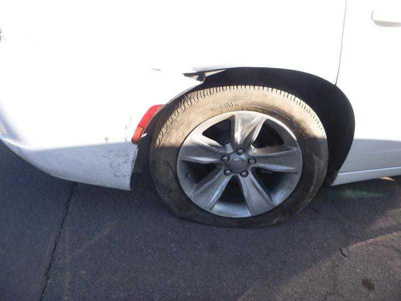 السلام عليكم 
Sxtجارجر مديل 2017
كفاله عامة 
رقم بصرة باسمي 
السيارة ماشيه 180كيلو 
السعر 215 
للاستفسار ***********
