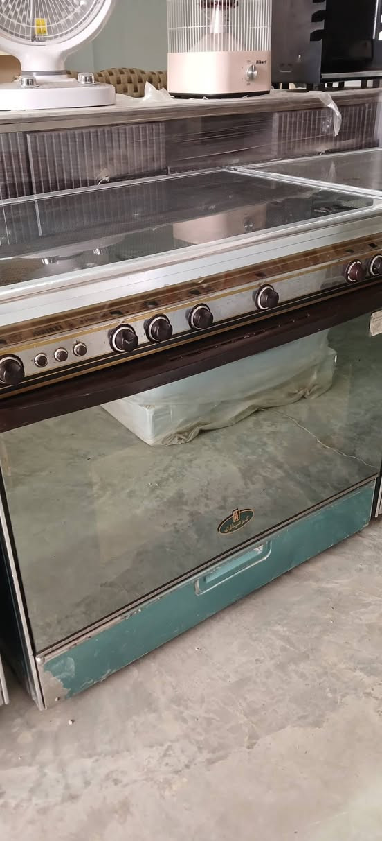 تتوفر طباخات مستخدمه كريازي باب اول  وعشتار نظافه فول / العنوان بيجي شارع المصرف مقابل مدرسة الفضيلة للبنات / للاستفسار /*********** /***********
