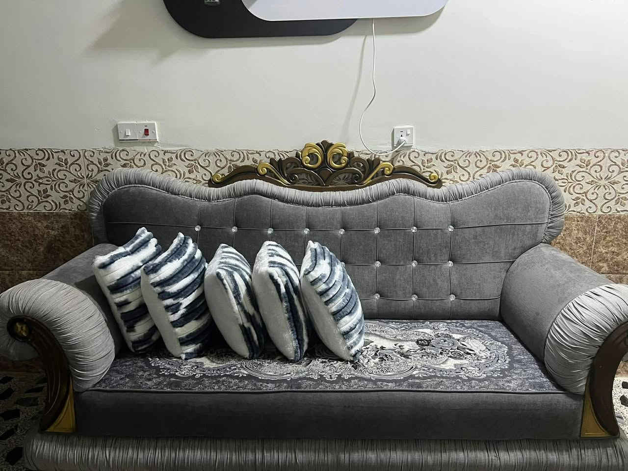 تخم كلش نضيف استعمال شهرين طلع كبير عل صالة 
10 مقاعد  سعرة 650  العنوان بغداد كورنيش حي السلام للاستفسار مراسلة الصفحة


**إذا كنت صاحب هذا الإعلان وتريد حذفه لأي سبب، رجاءا أرسل رسالة إلى الدعم الفني**