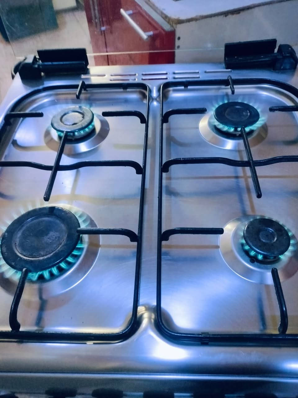 طباخ 4عيوان شغال كامل
معرض ابو كرم لبيع الاثاث المستعمل والجديد 💥💥
وشراء جميع انواع الاثاث المستعمل 💥💥💯
  للتواصل واتساب اواتصال ***********--***********
العنوان /(دهوك فايدة)-قرب زراعة فايدة وخلف قائم مقامية شنكال
