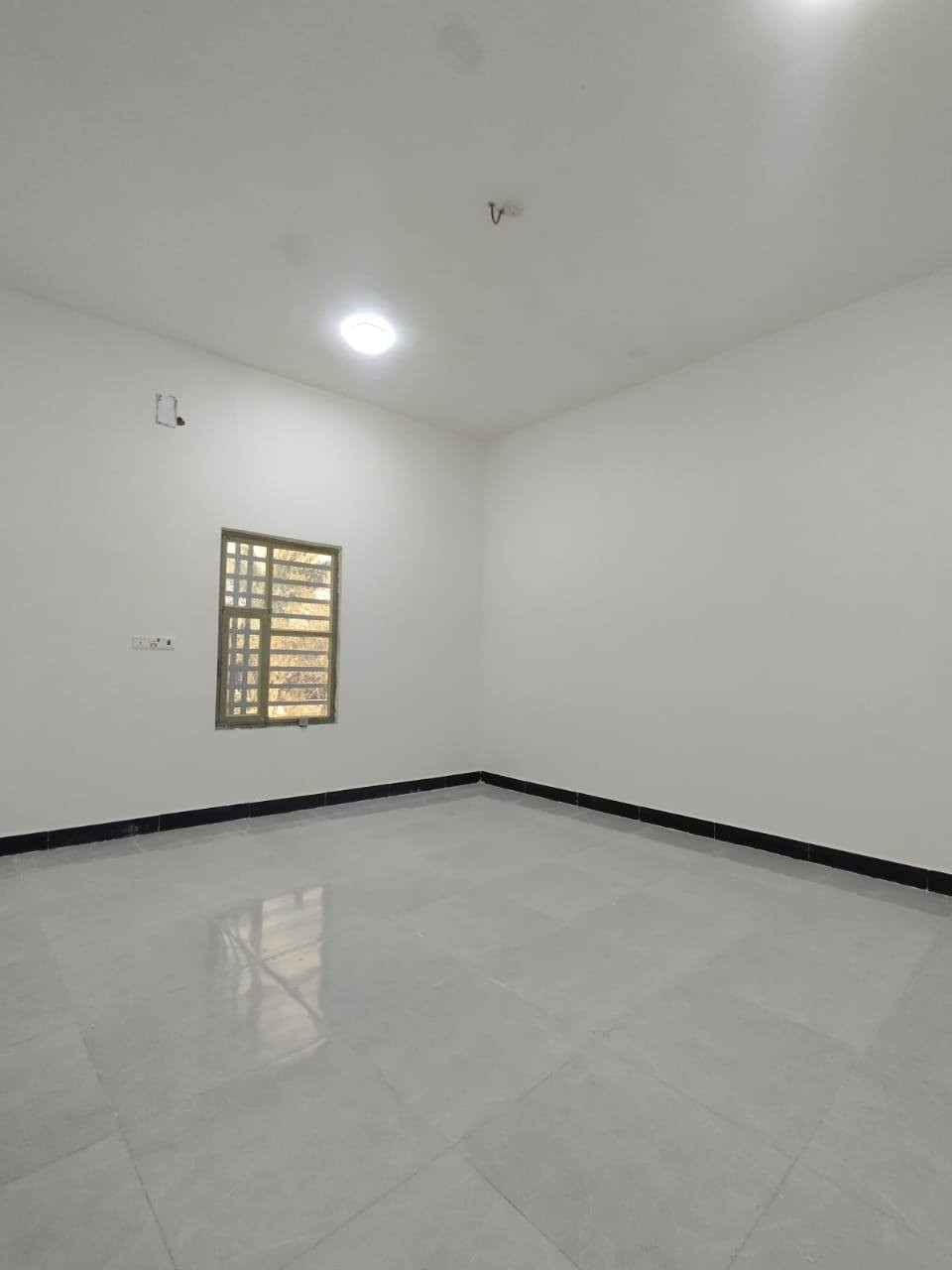 تحية حب وأحترام لكل ألمشاهدين 🌹 🏭
موقع راقي كلش مرتب

مساحات كل بيت 200متر
طبعن البيوت شقل رفت ورباطات وشقل درجه أولى👍
بيوت مرتبه ونضام راقي

شارع 8 متر
جميع لخدمات متوفره 
محتويات كل بيت ⬇️
كراج + دوانيه + صاله +
مطبخ + غرف نوم 2 +
مناور + صحيات خارجي داخلي

أخذ بيت حلامك قبل لاينباع 💦
نوع العقار : طابو زراعي بأسم عراقي  💯

العنوان : البصره الجزيره باب الهوى 

كل هاذ جمال وترتيب
بسعر : 100 💲مليون وبي مجال للشراي 🔷
*********** البصرة, العراق
