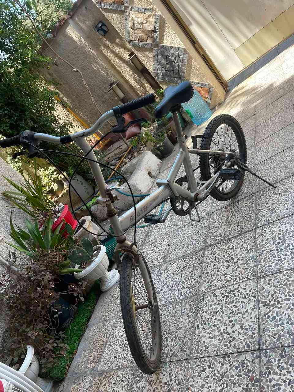 ياباني بس ماعرف قياسه شغال بريكات 70وبي مجال بسيط يوجود توصيل مكاني البياع


**إذا كنت صاحب هذا الإعلان وتريد حذفه لأي سبب، رجاءا أرسل رسالة إلى الدعم الفني**