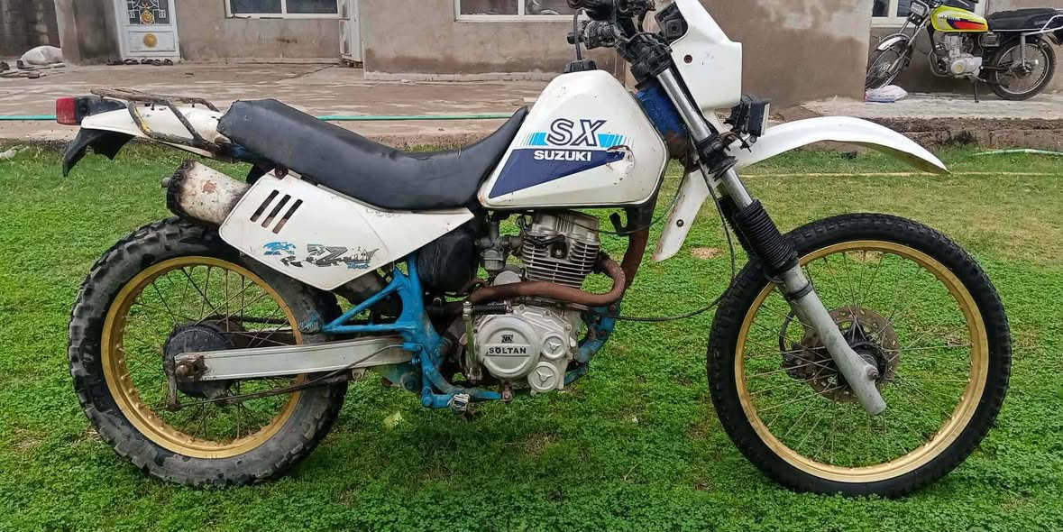 السلام عليكم قفاز للبيع محرك ستوته دراجه نضيفه كلش غير متواجد ع الفيس ***********للتواصل
