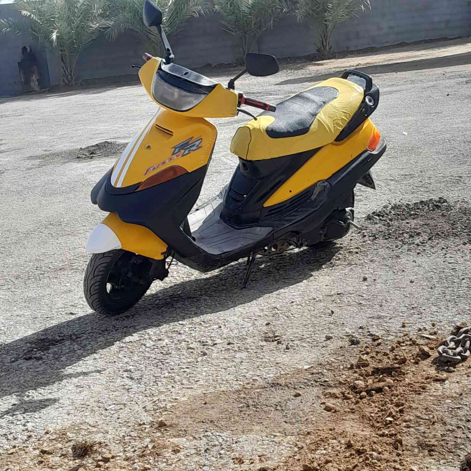 سلام عليكم دراجة للبيع فراشه كامله اي نقص مابيه نضافه فول مكاني ديالى مجمع سد حمرين رقم ***********
