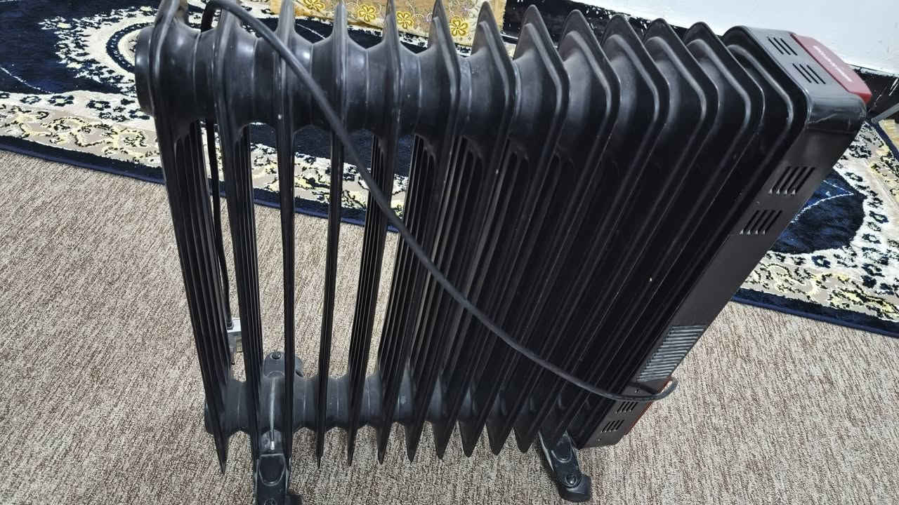 نظيفة جداً السعر 45 حي الرحمه ***********
