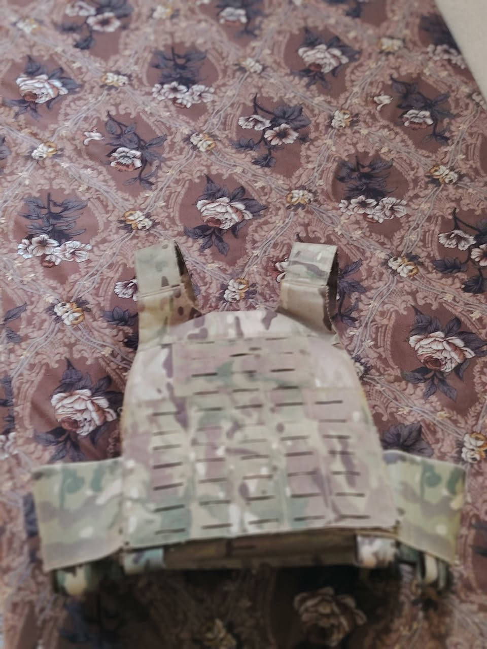 درع للبيع او مراوس  ونطي فرق اذا درع مضبوط


**إذا كنت صاحب هذا الإعلان وتريد حذفه لأي سبب، رجاءا أرسل رسالة إلى الدعم الفني**
