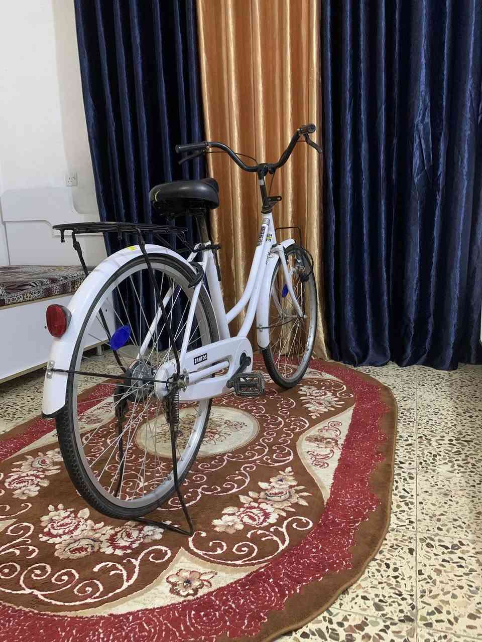 السلام عليكم
بايسكل مديل 2025 سانتوس مستخدم قليل السعر 130 وبي مجال 
بايسكل ابو الطبكتين باله قوي السعر 100 وبي مجال 
الرقم ***********
بغداد الشعله
