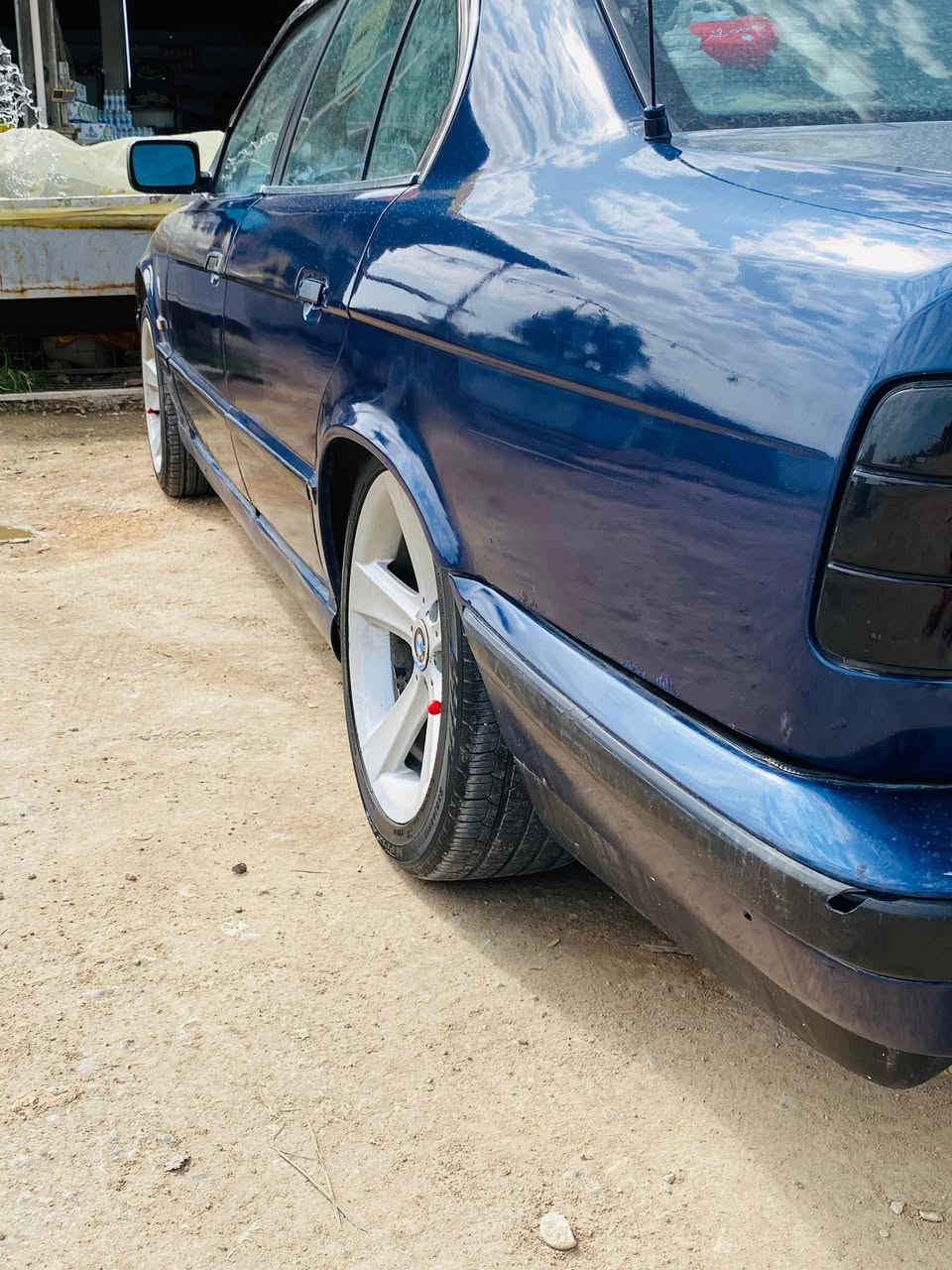 سلام عليكم 

525 مسكر فانوس  مديل 94 بيع او مراوس 
 
بيهه منضومه غاز 

سياره جاهزه للاخير فقط صونده تبريد مشكوكه اوياهه كمبريسر هديه 😂

كامله مكمله من سستم صوت 
حداديه كير محرك غرفه نضيفه السعر 60 بيهها مجال 

***********
