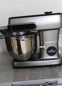 عجانه ١٠ لتر جديده نضافه ٩٥ السعر١٦٠  $$            07775585273 بغداد ...