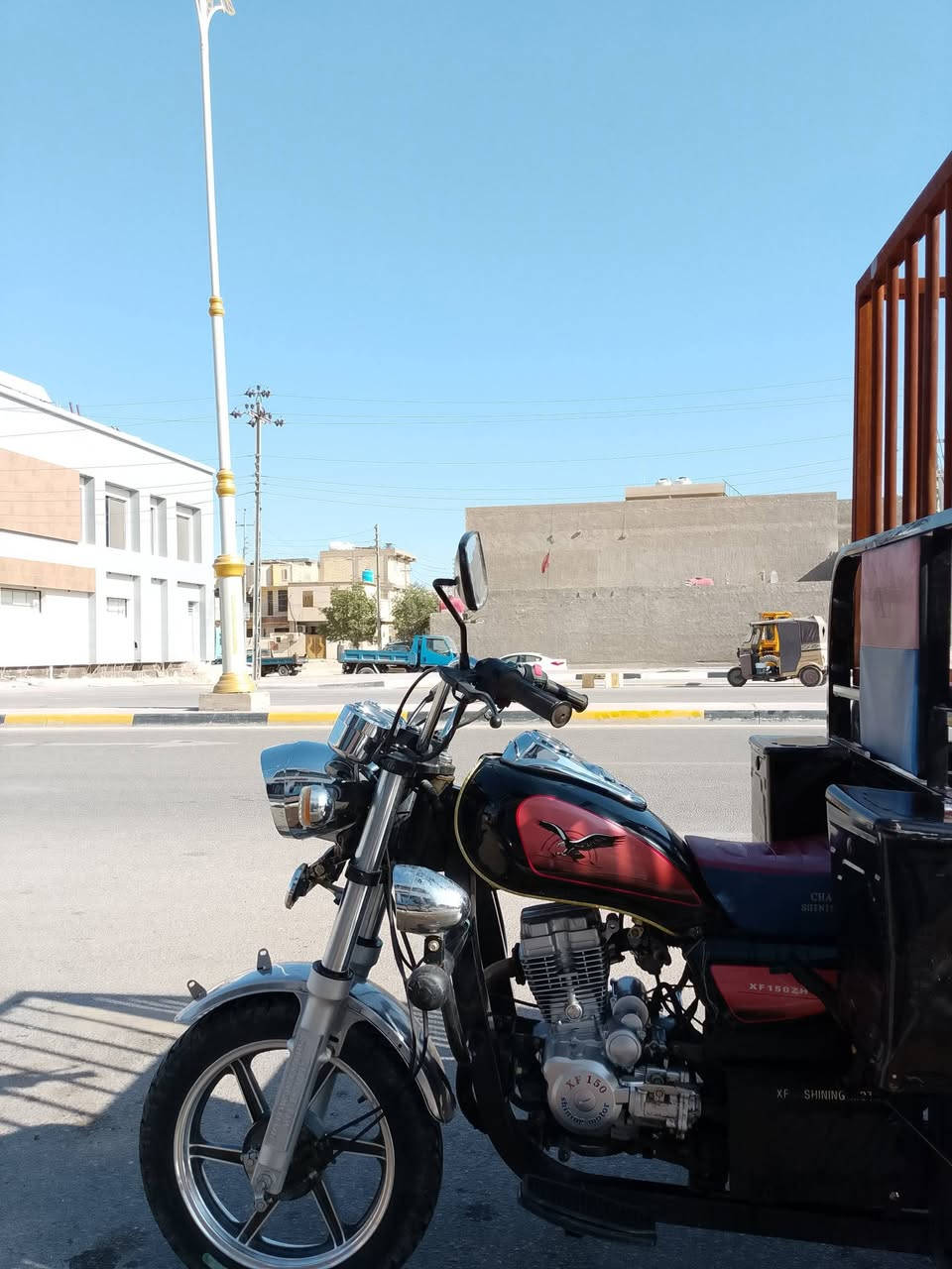 سلام عليكم ورحمه الله وبركاته 
ستوته موديل 2023
بعدها جديده ما متعوبه ابدد 
تخم تايرات باتري جديد بلادي كلشي كامل بيها تشغل سلف وتروح وين ما جان 
مواصفاتها تخبل لونها اسود شخط ما بيها مثل متشوفون الصور كدامكم  
السعر 3 ملايين و150 الف وبيها مجال سهله 
رقم الاستفسار ***********
