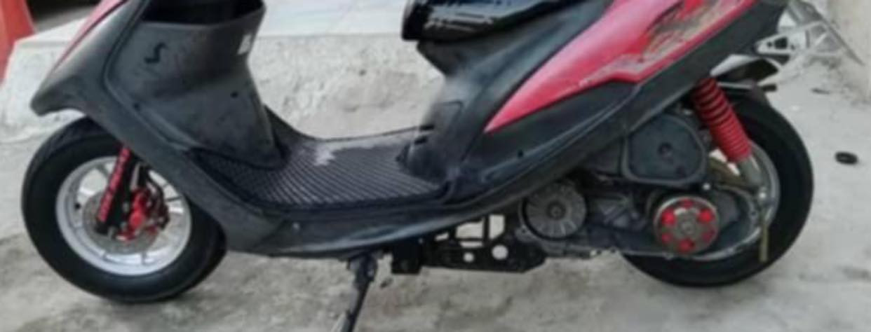 سلام عليكم ماكس عدله للبيع جديده حيل مامفتوحه المكينه خرسه وأكفلها إلك من تنقيص وتبخير ونضوح شلعه ومعدل تشك الكاع أو مابيها أي نقص الدراجه بيها تزويدات خارجيه كلج رياضي خلفي بيها اوياله أصليات قبق عمبار أو قبق فلاوين تزويد كله اصلي اشاير ٧ ألوان لايت اصفر وثلجي بكلايت كلها شغاله سلف هندر….
سعرها 700 وبيها مجال
مكان كربلاء كنطرة السلام 
للاستفسار ***********
