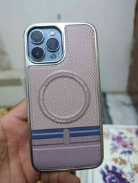 ايفون 13برو ماكس  مكفول من كلشي بطاريتة 90 ذاكرة واحد تيرة  بدون غراض ...