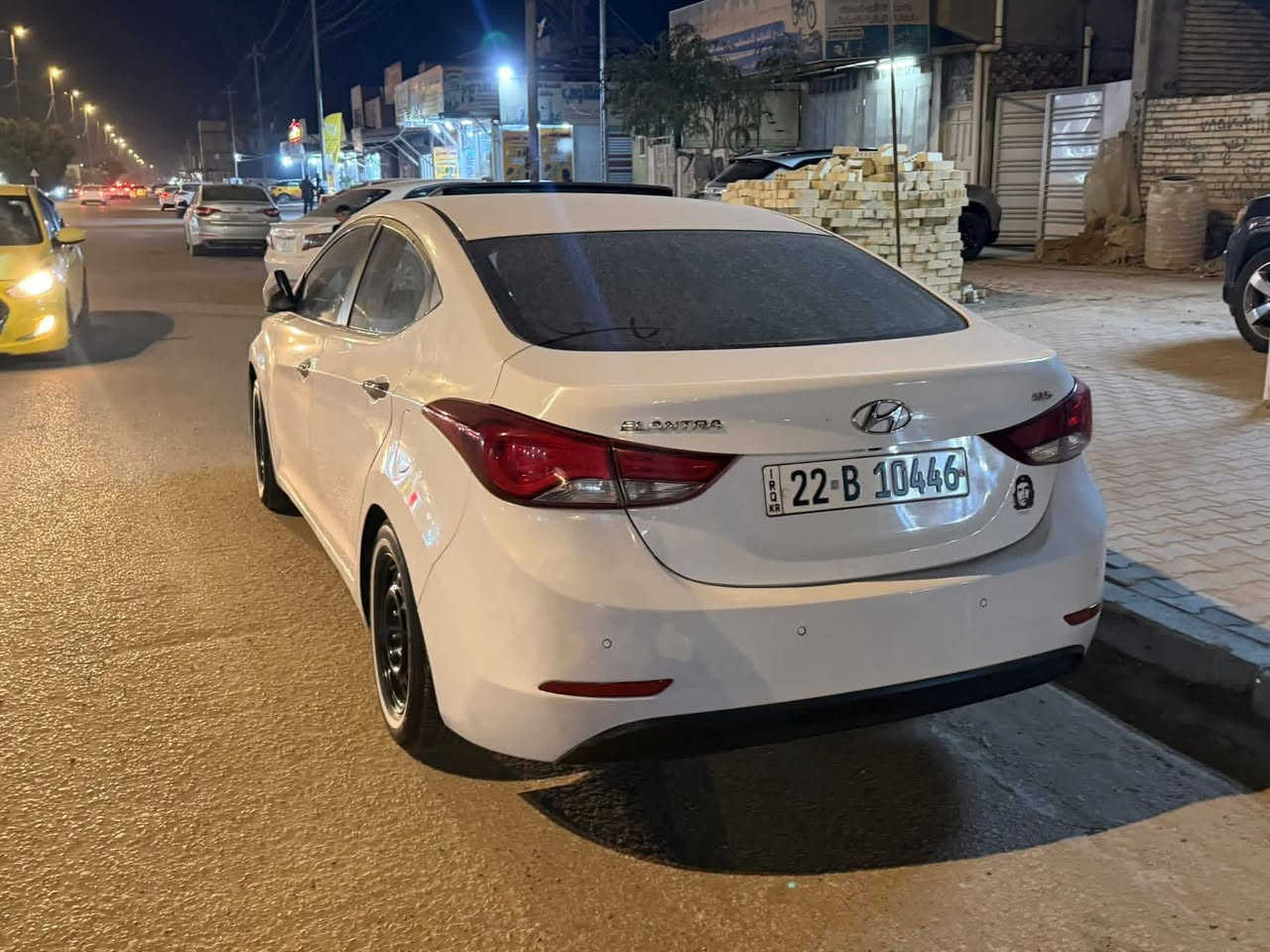 السلام عليكم النترا 2014 فول الاخير جاهزه شكل 2015 بيها صبغ نص جاملغ الخلفي بدون داخل سياره جاهزه السعر120وبيهه مجال السياره فول مواصفات بصمه  الاستفسار اتصال***********مكان السياره نجف
