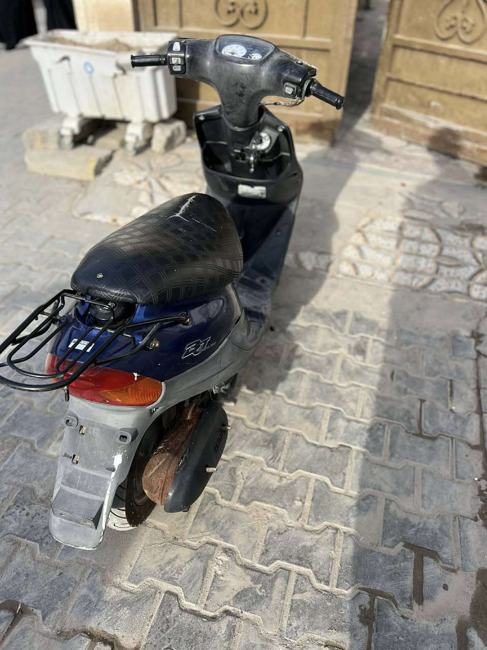 سلام عليكم دراجه بيجي فحل البيع
الدراجه نظيفه   وكلشي شغال بيه. بس فلتر مال الصالنصه  تعبان تريد تبدل الصالنصه تريد تعوفه  

السعر 400  وبيه مجال الشراي    ***********
