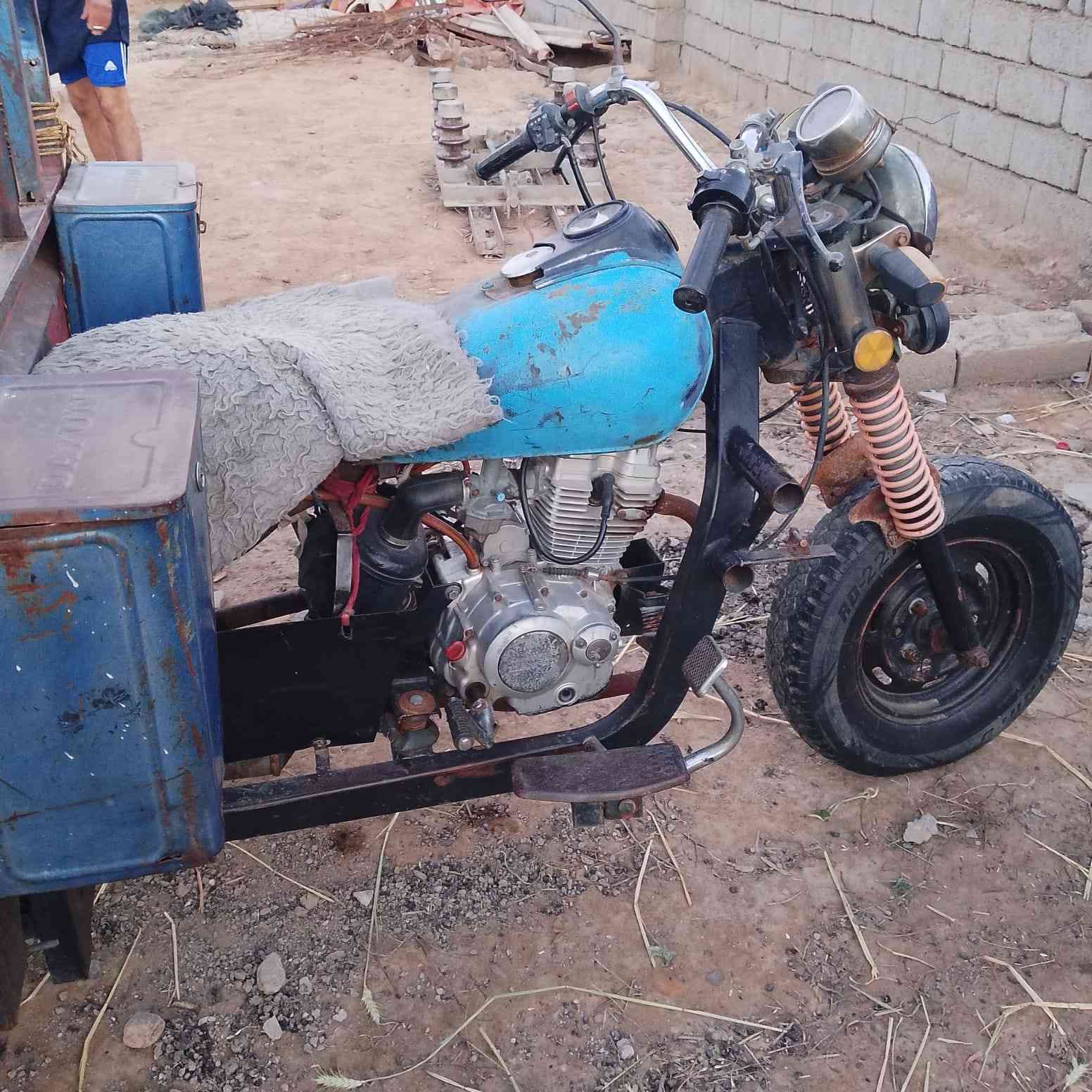 سلام عليكم ستوته للبيع رقم اسود بسم راعيهاا سعره ب900 وبيها مجال

***********
