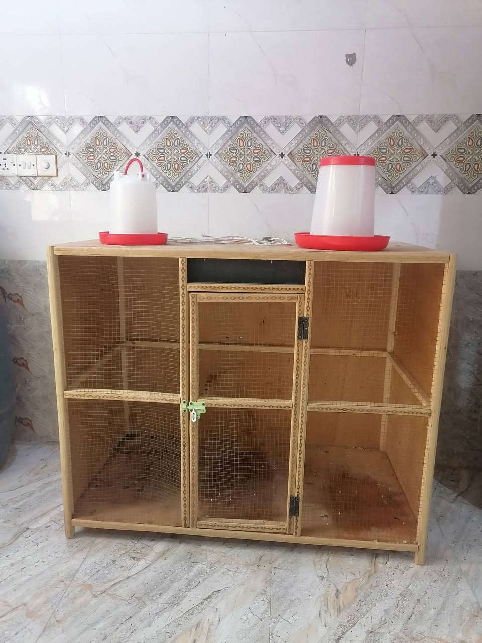 سلام عليكم قفص للبيع هوه وغراضه نطيف ومرتب ويا منهل مال ماي ومال اكل وكلوب بك جاهز وكامل السعر ٤٠


**إذا كنت صاحب هذا الإعلان وتريد حذفه لأي سبب، رجاءا أرسل رسالة إلى الدعم الفني**