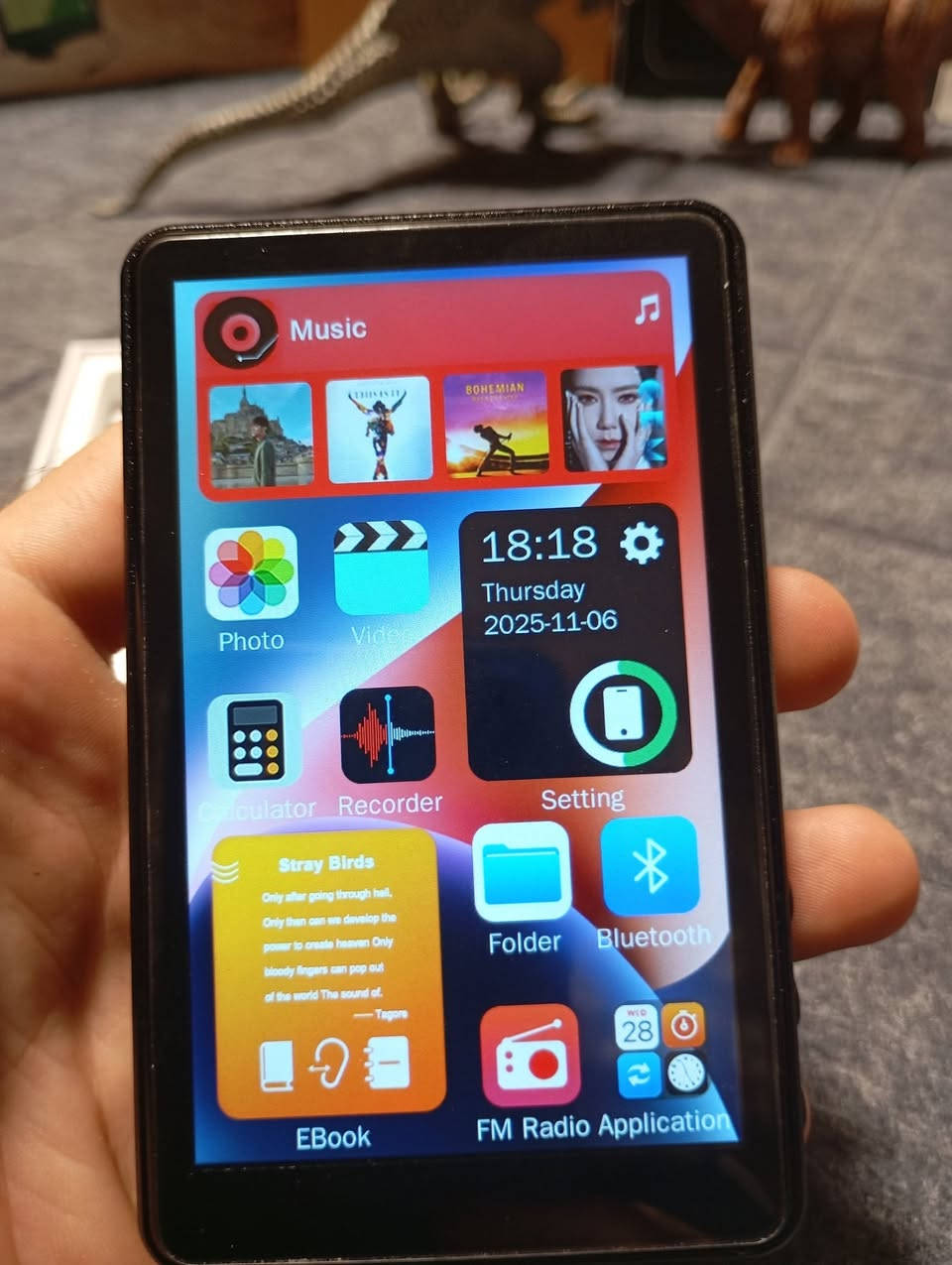 شاشه لمس Hi-Fi Music Player

مشغل موسيقى وفيديو محمول (HD MP3 MP4 Player)

 يدعم البلوتوث بإصدار الحديث Bluetooth 5.2

مكبر صوت داخلي (Built-in Speaker)
.راديو لاسلكي FM Radio
مسجل صوتي Recording


**إذا كنت صاحب هذا الإعلان وتريد حذفه لأي سبب، رجاءا أرسل رسالة إلى الدعم الفني**