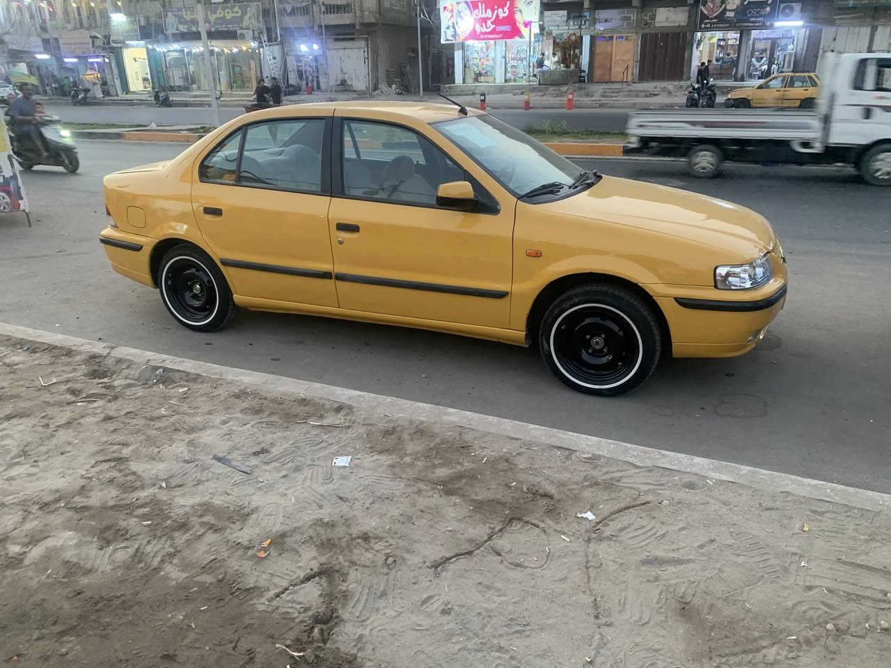 سلام عليكم سمند 11 رقم احمر صدامي مصفرة هيه وغرامات راعية متوفي قسام كامل السيارةبية صبغ جاملغ امامي وبنيد مكفولة من ضربة ولخياس تبريد فقط كمريسر كهربايات كل شغال السيارة تريد تحويل تريد بدون راعي ابيعلك أواجهك وية ابن ابو السنوية السعر 30 وبية مجال تصاب على رقم *********** مكان السيارة بغداد مدينة الصدر
