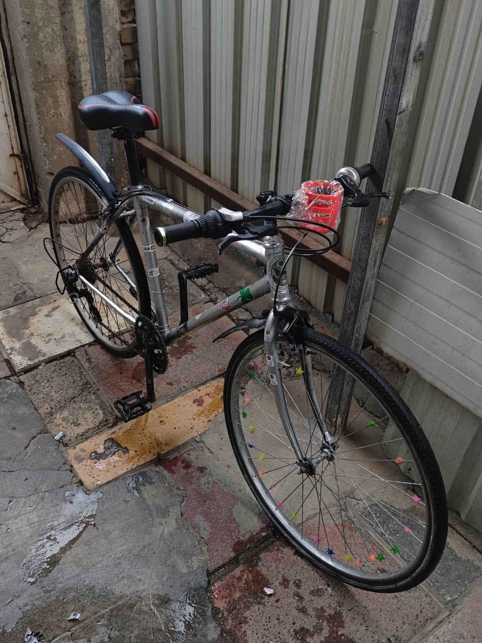 سلام عليكم c700 حجم 26
كير 6 نمر 

مابي اي نقص 

سعر 50 بي مجال حك الجية

للتواصل ***********

مكاني البياع الرسالة الثانية
