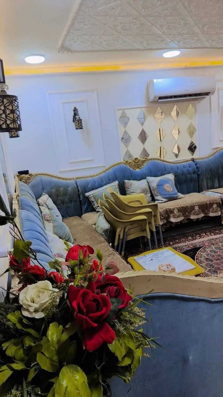 دار سكني للرهنية
مساحة 85متر، بناء حديث طابقين . ملك صرف
غرفتين نوم ،أستقبال كبير ، مطبخ كبير  
صحيات عدد3 .كراج كبير .حديقة صغيرة . بلكونة
في الكاظمية حي الحسين قرب مؤسسة العين .
جميع الخدمات متوفرة بالمنطقة، شبكة ماء جديدة ، تبليط جديد ، أنترنت ارضي ، مدراس حكومية قريبة . للاتصال أوالمراسلة على الرقم ***********
