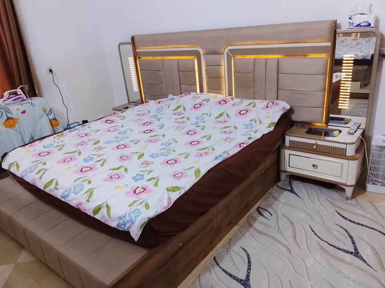 للبيع غرفه إيطاليه جديده اي عيب مابيه كله نشرات  ذاتيه عشر قطع اخذته ٢٣ورقه ابيعه مليون و٧٠٠ وبي مجال وعندي قلايه هوائيه مستعمله جدا قليل من ماركة مضبوطه فايف ستار اريده  ٨٠وبي مجال وزاويه ملابس ٤٠وبي مجال ودرج سعره ٣٠وبي مجال  مع ميز مكتبي اي عيب مابي ٥٠وبي مجال مع كنتور كلاري  سعره ٨٠وبي مجال Singapore


**إذا كنت صاحب هذا الإعلان وتريد حذفه لأي سبب، رجاءا أرسل رسالة إلى الدعم الفني**