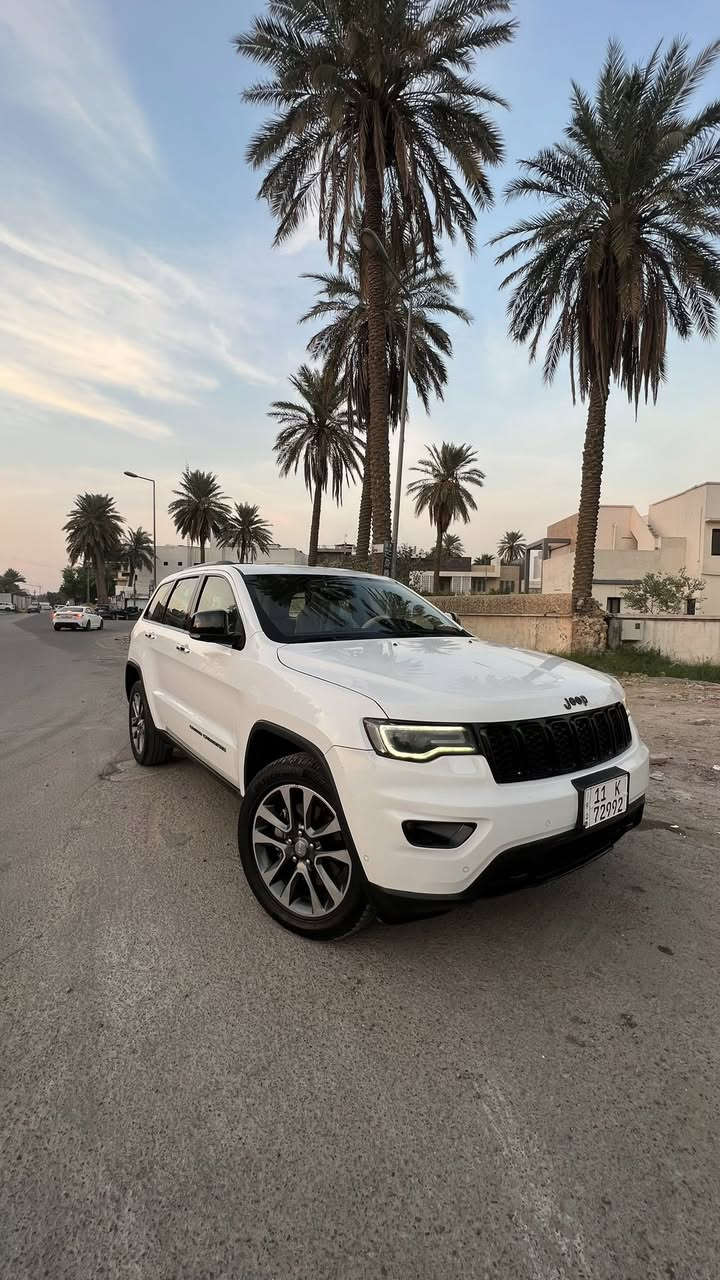 سلام عليكم ، للبيع
جيب 2018 Limited خليجي وكاله هارلم 
فووول الفول اعلى مواصفات رادارات حساسات شاشات
سياره كلش جديده وحلوه بالعافيه ع الياخذها 
ماشيه 49 الف فقط
رقم بغداد بسمي تحويل مباشر 
بيها رش صبغ البنيد فقط وشخط بسيط بالتكمه مسحوب كارت 
الباقي مكفول من كلشي مكينه مفتوحه  
مكاني بغداد شارع المطار 
الشراي يتصل ويدلل 
***********
***********
