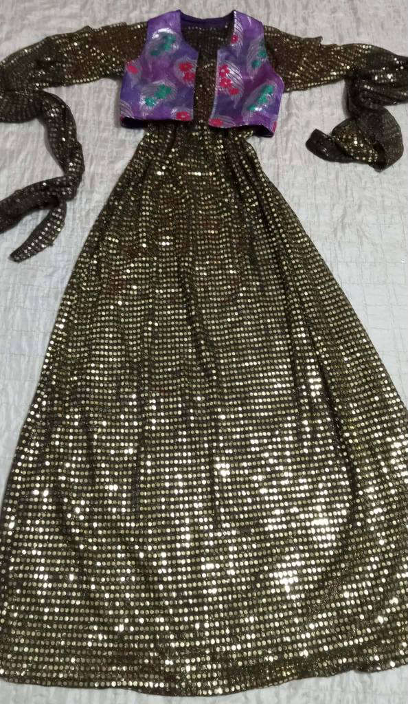 لديّ بعض الملابس النسائية الكردية الجميلة والرخيصة، خمس قطع  تلبس وزن 70 كيلوغراماً. سعر کلهم 40 الف نهایتە کلهم شلع توصیل متوفر السليمانية, العراق


**إذا كنت صاحب هذا الإعلان وتريد حذفه لأي سبب، رجاءا أرسل رسالة إلى الدعم الفني**