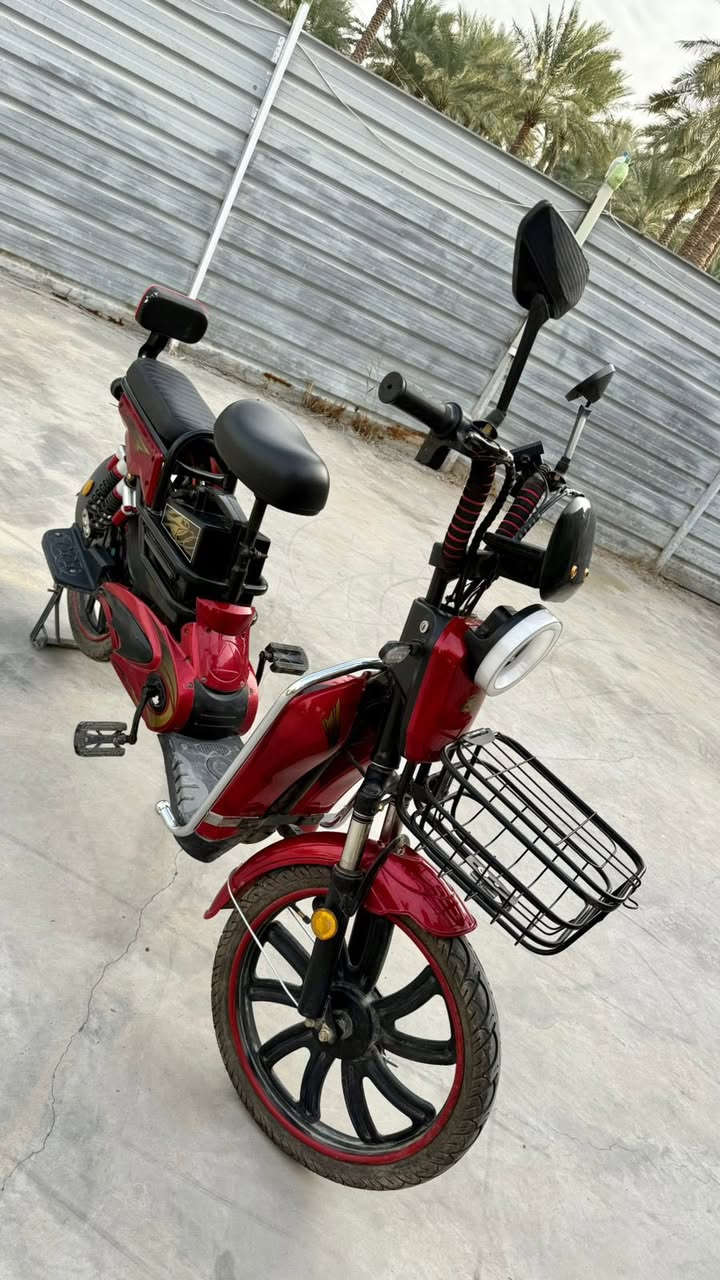 سلام عليكم دراجه شحن موديل 2025 نضيفه حيل مصار شهر من شتريته سعر 475 وبيه مجال مكاني شيخ حمد


**إذا كنت صاحب هذا الإعلان وتريد حذفه لأي سبب، رجاءا أرسل رسالة إلى الدعم الفني**