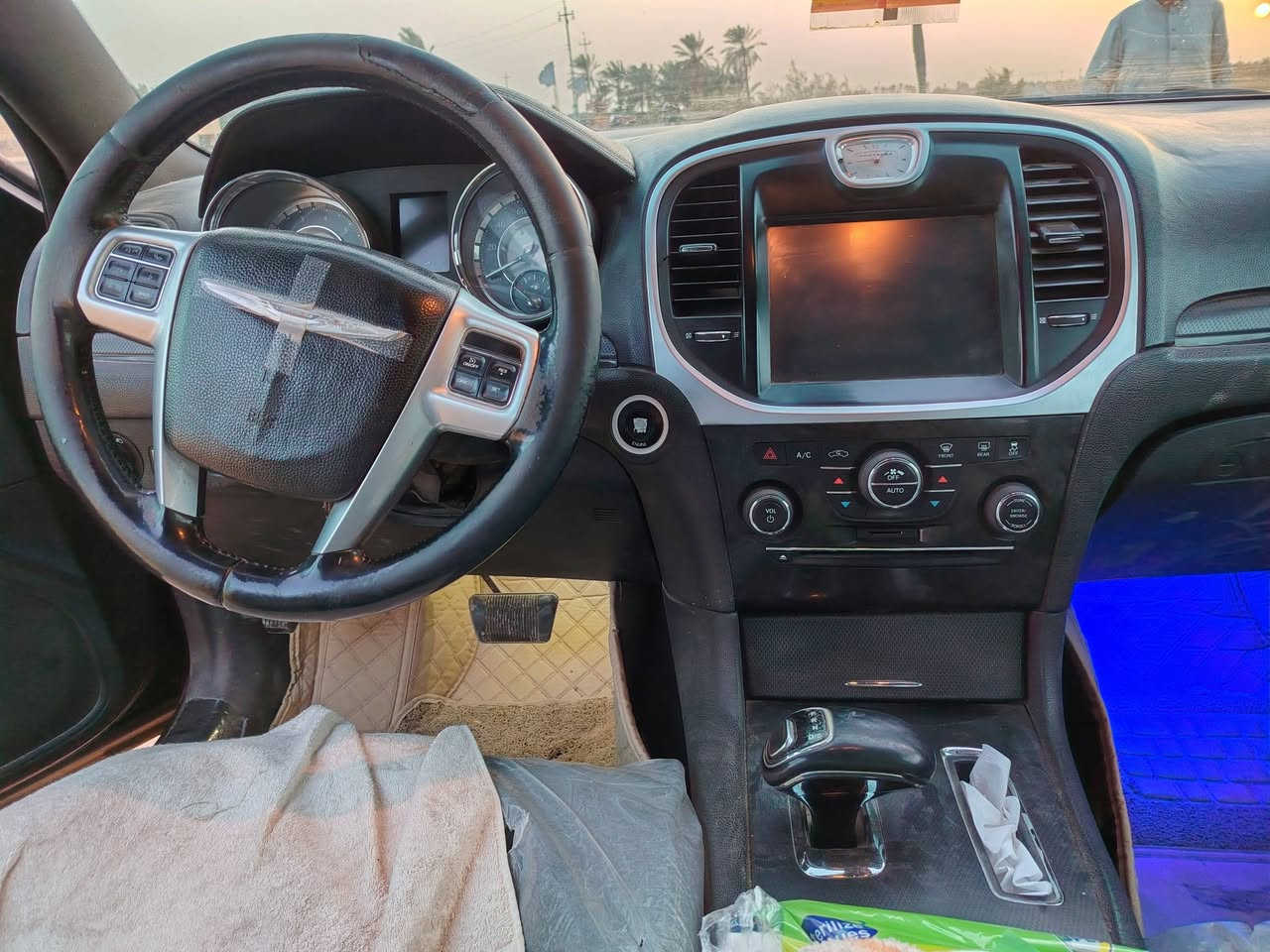 سلام عليكم
اوباما متومه جاهزه من كلشي تخم تاير جديد باتري جديد شغاله من كلشي
متومه كصه جنطه مكاني البصره
رقم الهاتف ***********
