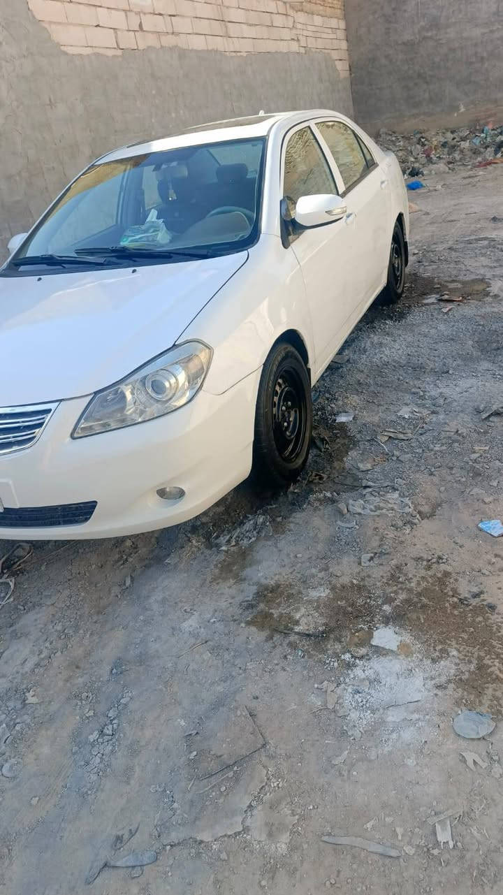 سلام عليكم بي واي دي G3 مديل12 السياره كير ومحرك كفاله الحداديه جديده يرادله بس قواعد مال بوش السياره مشروع وطني مكينه 1600 راعيه بغداد رقم بابل السياره مشروع وطني تبريد شغال جاهزه السياره مكانه بل نجف سعره47وبيه مجال ***********
