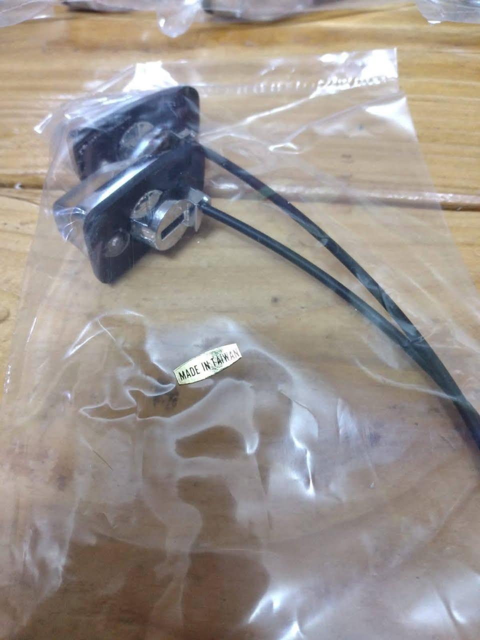 عين سحريه كراون تشتغل عالموديلات 
٨٢ ،٨٣ ،٨٨، ٨٩ ،٩٠، ٩١
 تكم وهارتوب الزوج ١٥ الف 
متوفر جمله ومفرد 
وتوصيل موجود 5 جميع محافظات
***********
