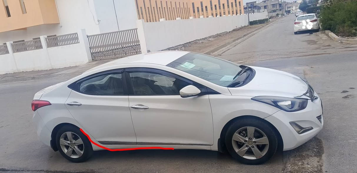 السلام عليكم .
النترا ٢٠١٢ خليجيه ماشيه ١٣٩ الف كم 
مكفوله من الصبغ عدا دوسه وتگشير بقبق الجنطه بسيط محرك ١٨٠٠ دووش بصمه عمل تشغيل عن بعد لايت لد وعدسه .

السياره جاهزه گير ومحرك وصدر وتبريد .

مكان السياره بغداد .

السعر ١١٣ ورقه .

***********/غير متواجد على الفيس .
