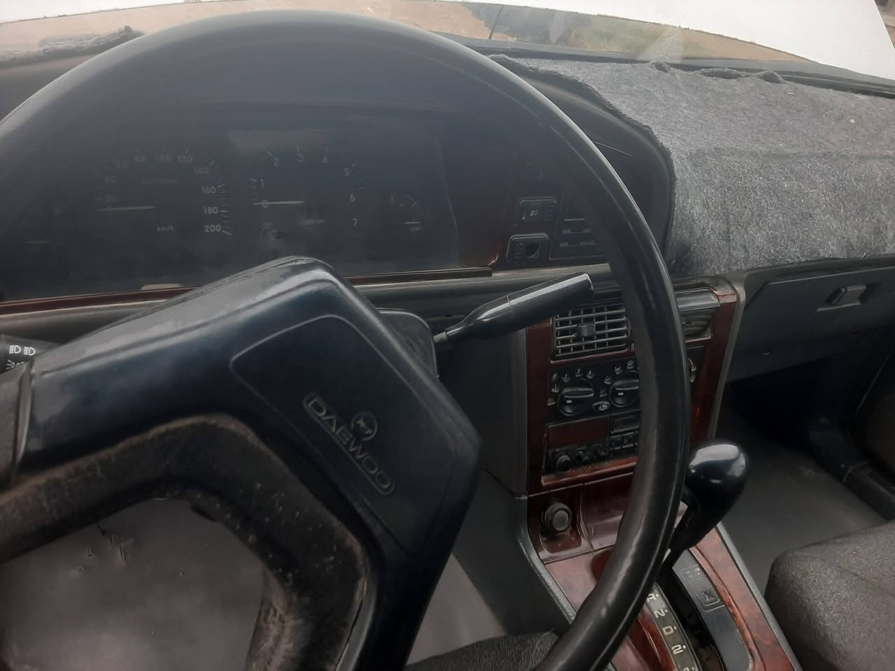 السلام عليكم  برنس للبيع موديل 95محرك مكفول كير اوتوماتيك كيرها بس البك يأخر الصبح شويه وترجع طبيعي  سنويه26بأسمي شخصيا رقم بغداد انكليزي  السعر 30وبيها مجال حك الجيه  طريق السريع قرب محطة جنة الفرات  للاستفسار الاتصال ***********. ***********
