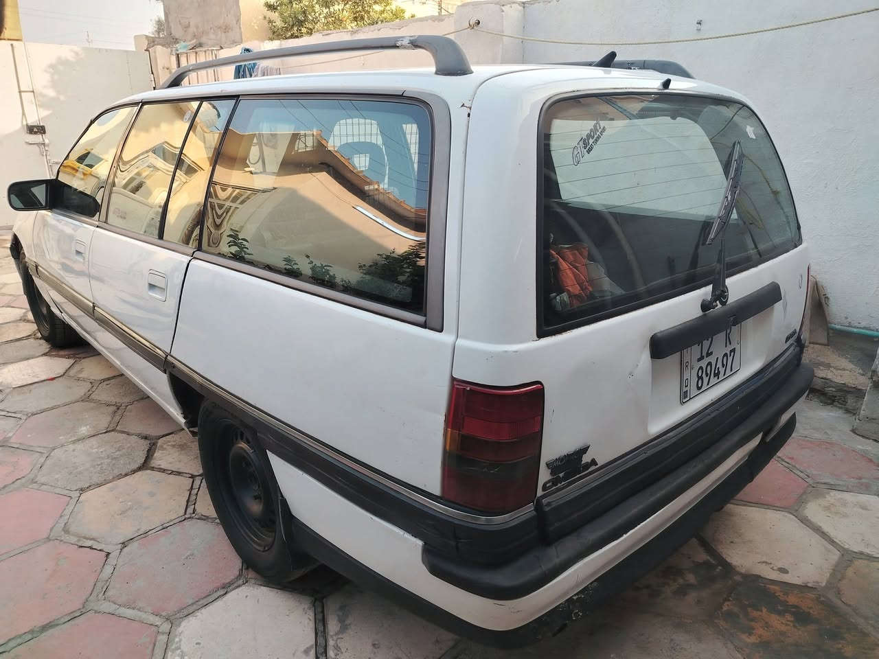 السلام عليكم اوبل اوميكا ستيشن
١٩٩٣

السعر 32 وبيها مجال 

السيارة كاعدة وحلوة والصور مبينة

كير اوتوماتيك

كير ومحرك بطة ٦ سلندر مو  (ونجي) السيارة بطه ومعروف بس سعر المحرك هذا شكد

 بيها محرك لوك

ويل ١٥ تايرات جدد جدد

جام امامي كهرباء

السياره بلاد٦ 

داخل نضيف لا كسر ولا شي

رقم انكليزي جديد

هزه جديدة

السنويه بسمي

علما الرقم

نينوى والتحويل باي مكان والهزة جديدة

يعني التحويل بسيط جدا وبأي مكان 

متواجد بغداد 

***********
