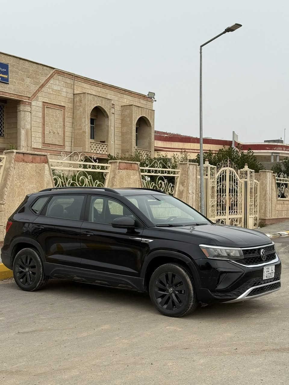 Volkswagen Taos 2023
فولكسفاغن تاوس 2023

مواصفات S

مكينة 4سلندر+توربو حجم 1.5لتر

ماشية 35 الالف ميل

ضرر السيارة جاملغ خلفي حار وتبديل باب جنطة نفس الون 

رقم الشاصي مع الصور

رقم بغداد مميز 

مكفولة من كير و محرك و كهربائيات

السعر ١٦٤ وبيها شى قليل مجال

مكان السيارة بغداد / الوزيرية 

***********
