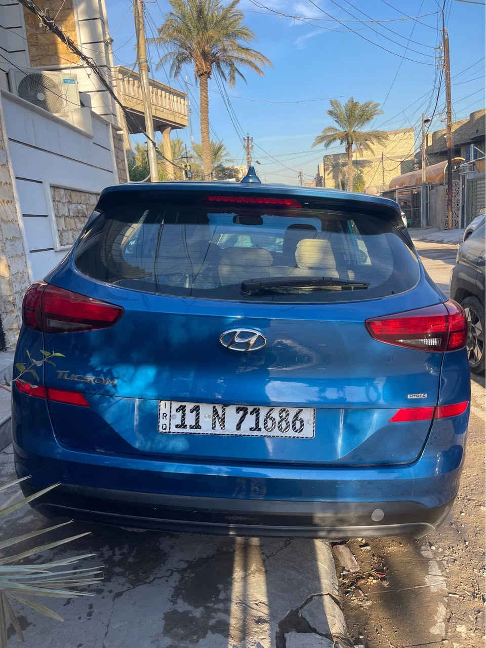 توسان 19 امريكي ضررها صفحه كامله جهة السايق ( ممبدل بيها اي شي ) السعر 155 
*********** بغداد, العراق
