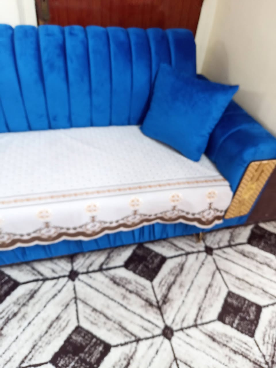 قنفات للبيع جديد قياس ٦ أمتار ٤ قطعة ***********
