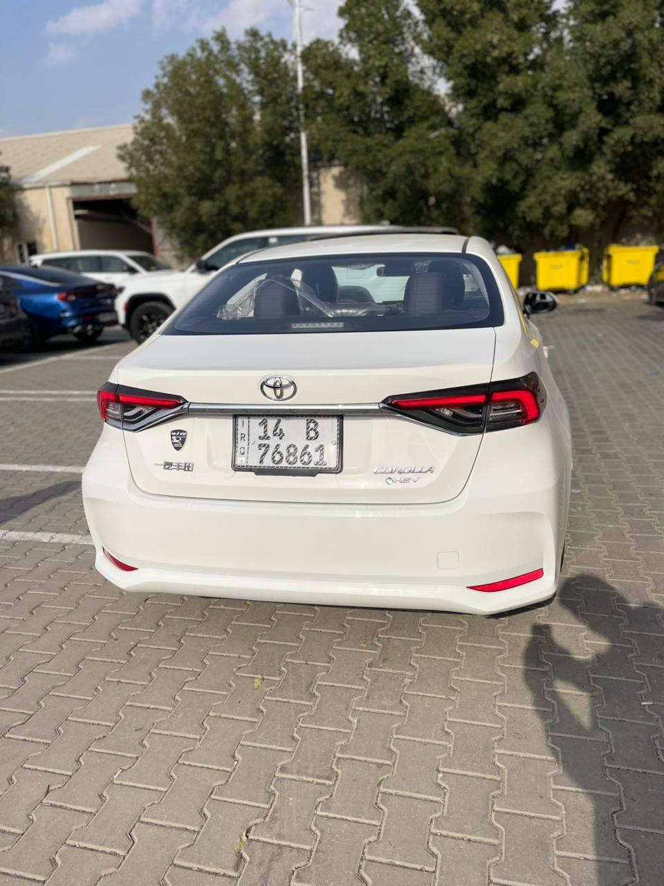 السلام عليكم 
كورلا هايبرد تجميع صيني 2025 للبيع 
السيارة مكفولة كفالة عامة على وضع الشركة ماشيه 3700 بعدني حتى دهن ما مبدل الها  ارضية السيارة والصندوك مغلفهن جلد مواصفات السيارة معروفة 
بصمة
دخول ذكي
كامرة دوارة
فتحة
اوتو هولد
سايد بريك كهربائي
شاشة تدعم ابل كاربلاي و اندرويد اوتو
رادر امامي 
كشنات جلد
تبريد قطعتين
السيارة رقم بصرة بأسمي تحويل ثاني يوم بـ 166 ورقة

رقمي : ***********
